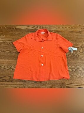 NWT Sandra Darren coral button down short sleeve top Size 10